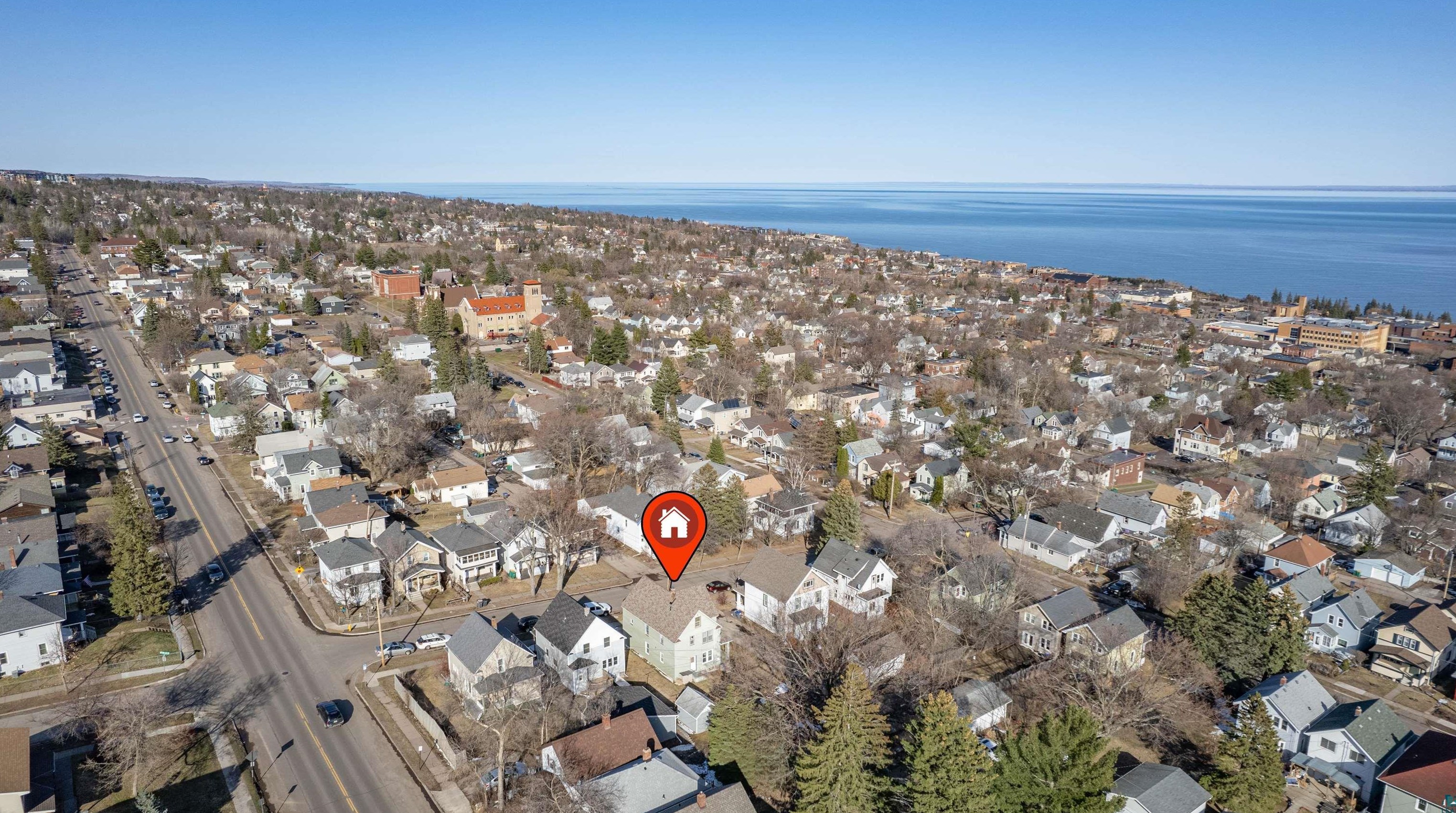 819 N 9th Ave E, Duluth, MN 55805