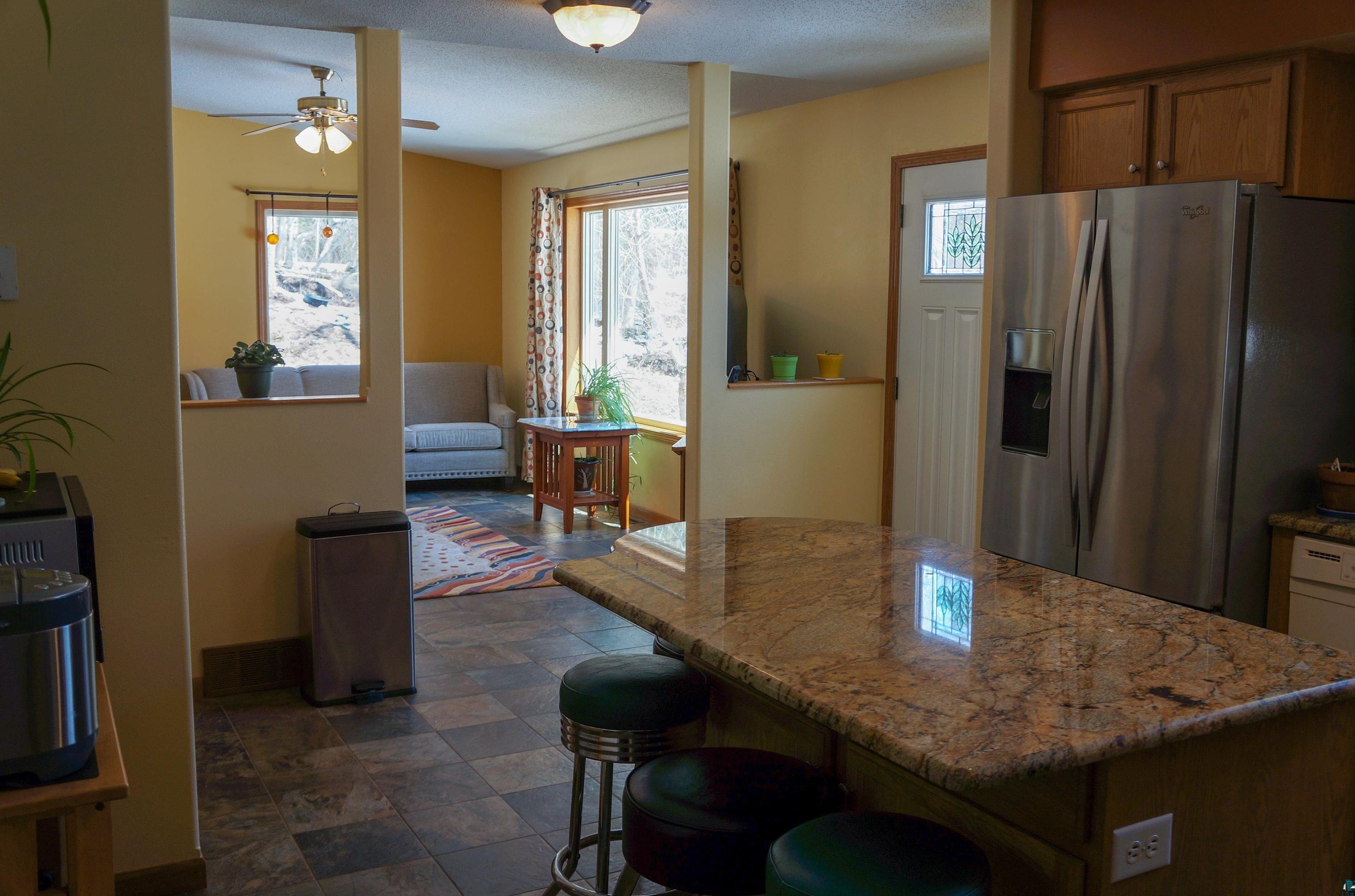 5245 Lakewood Rd, Duluth, MN 55804