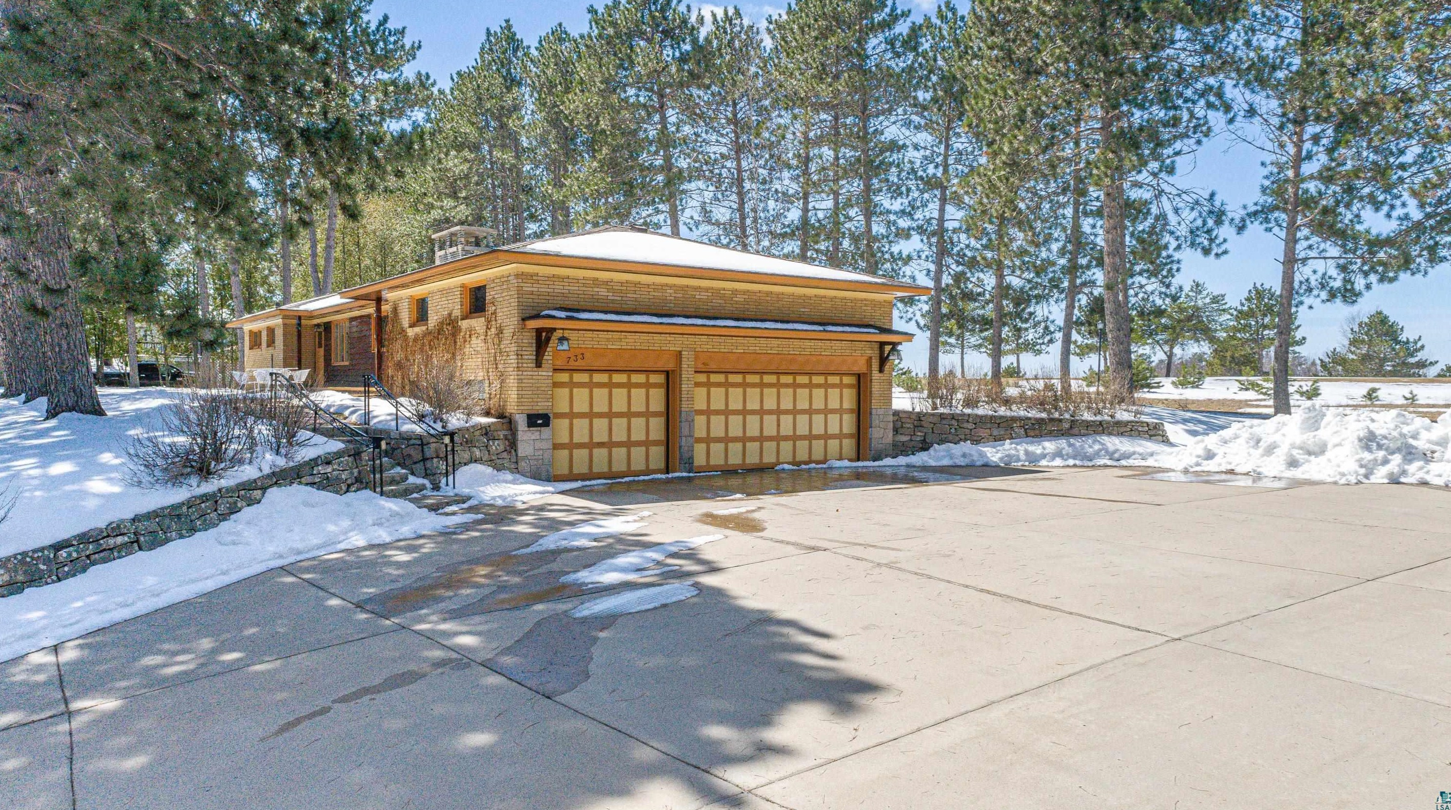 733 S Central Ave, Ely, MN 55731