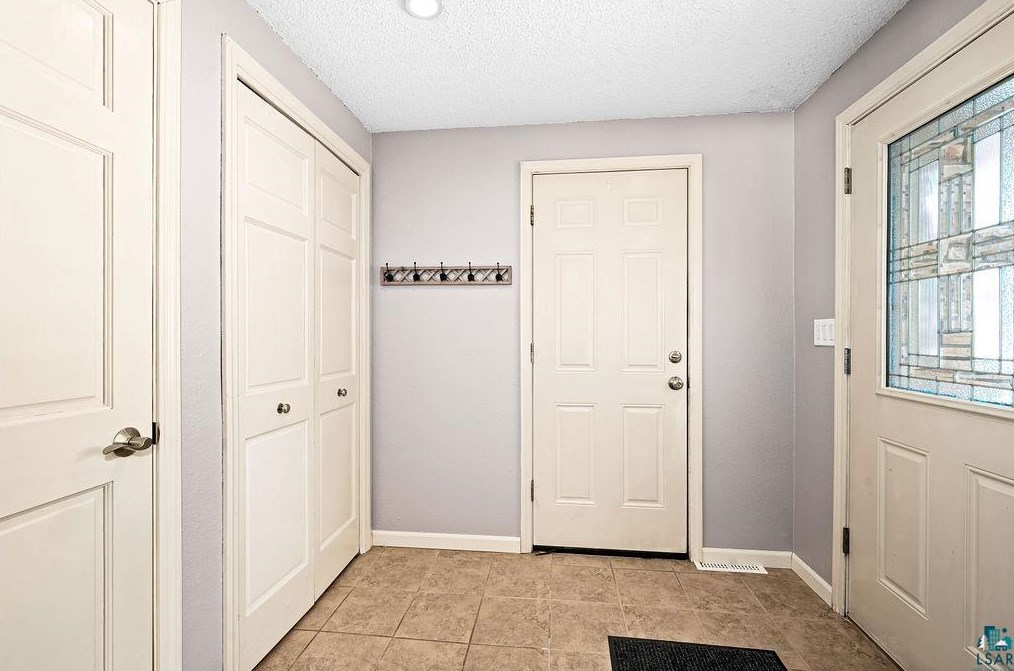 3601 Chambersburg Ave, Duluth, MN 55811