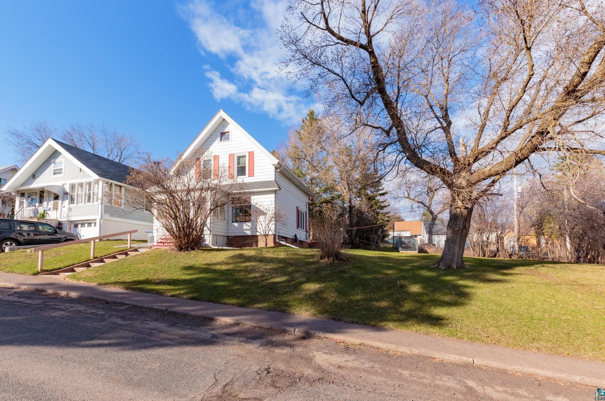 624 North 17th Ave E, Duluth, MN 55805