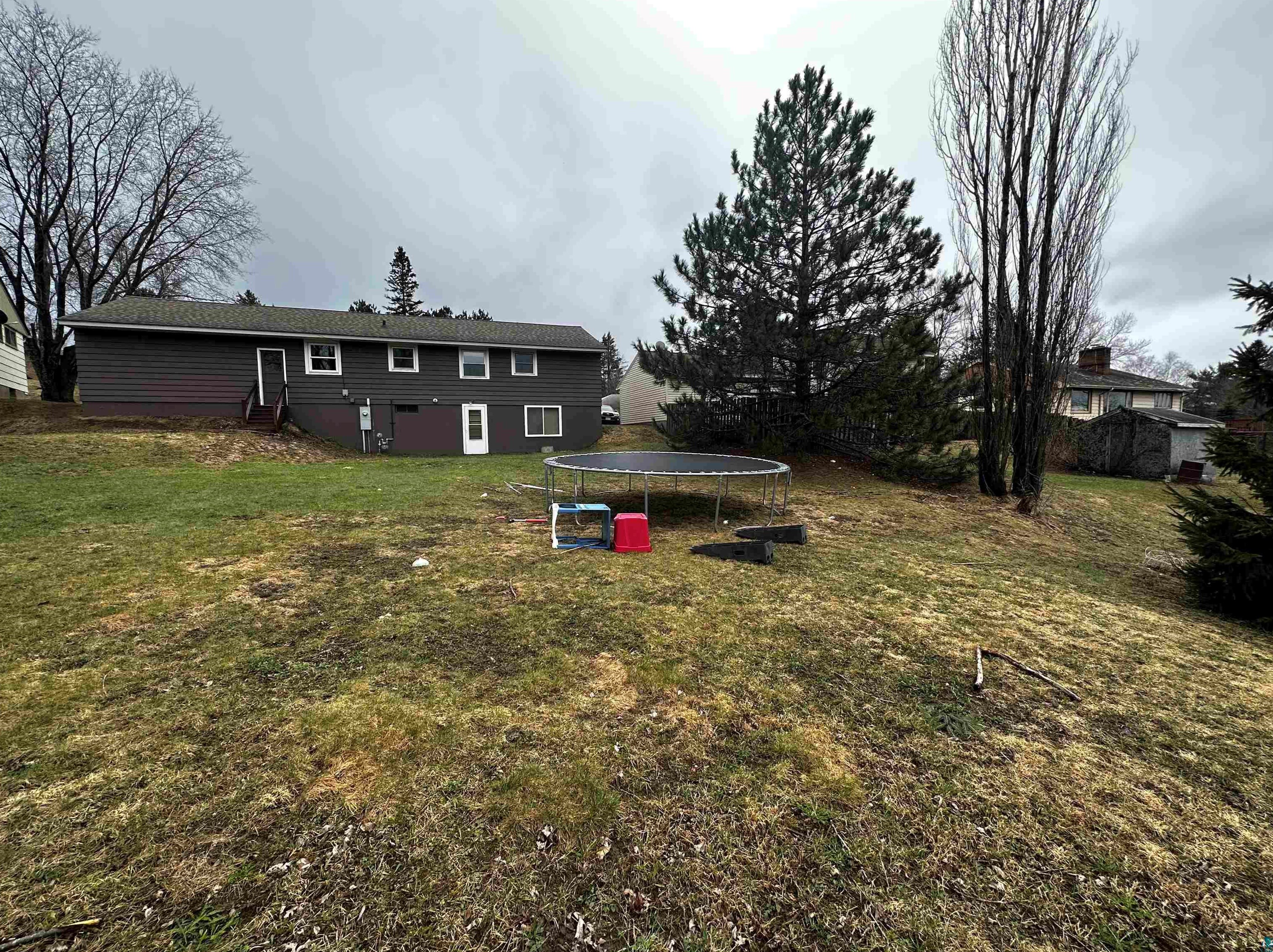 13 Knob Hill, Virginia, MN 55792