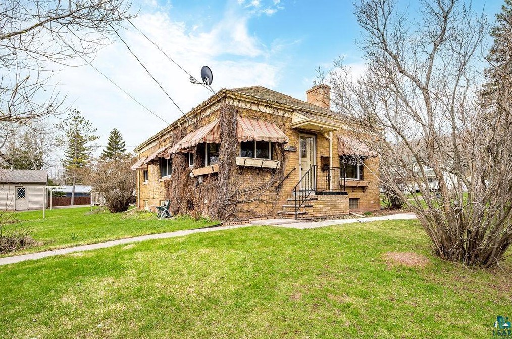 4540 Oakley St, Duluth, MN 55804