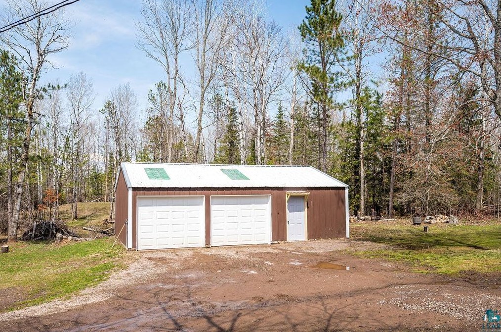 4936 Drake Rd, Duluth, MN 55803