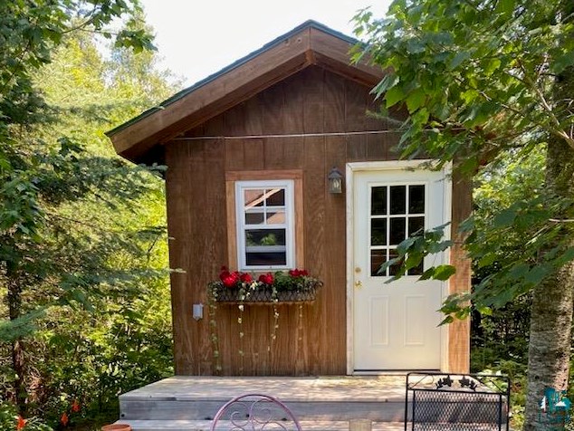 1134 Pike Lake Rd, Lutsen, MN 55604