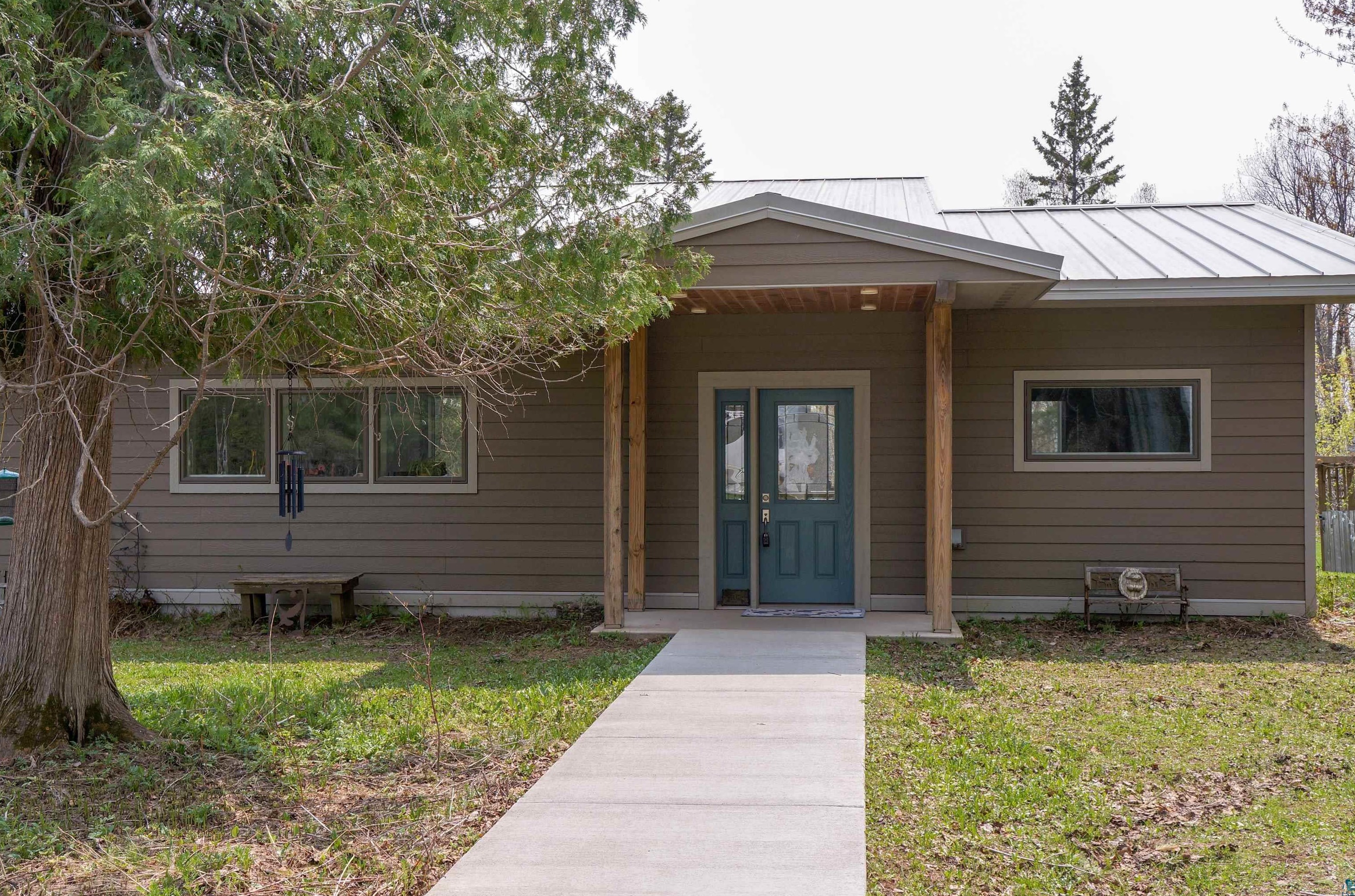 2740 Lauren Rd, Duluth, MN 55804