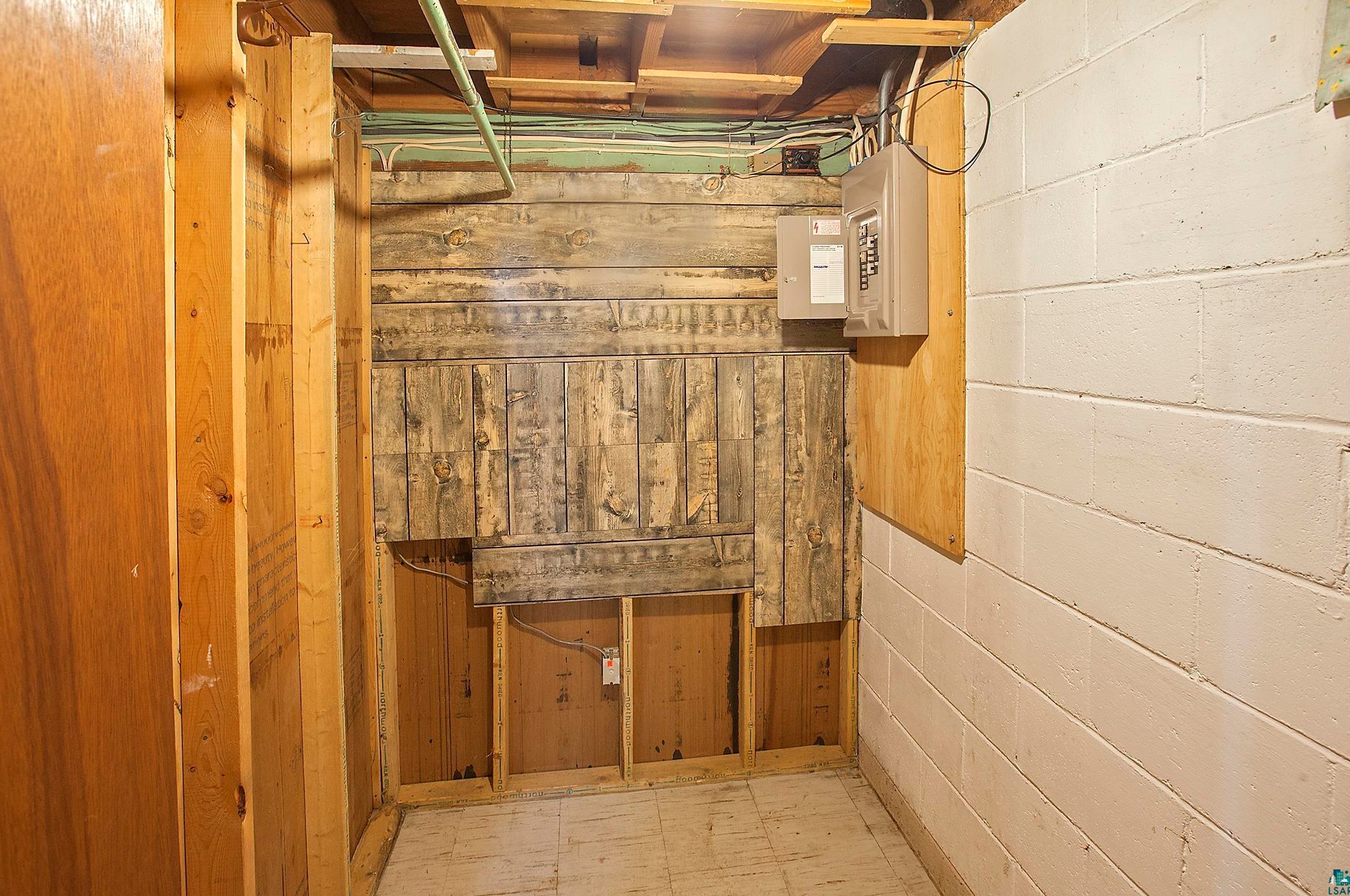 32 Beech Ct, Babbitt MN  55706-1202 exterior