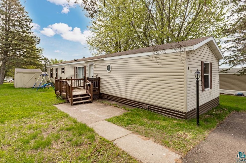 4 Bianco Dr, Duluth, MN 55808