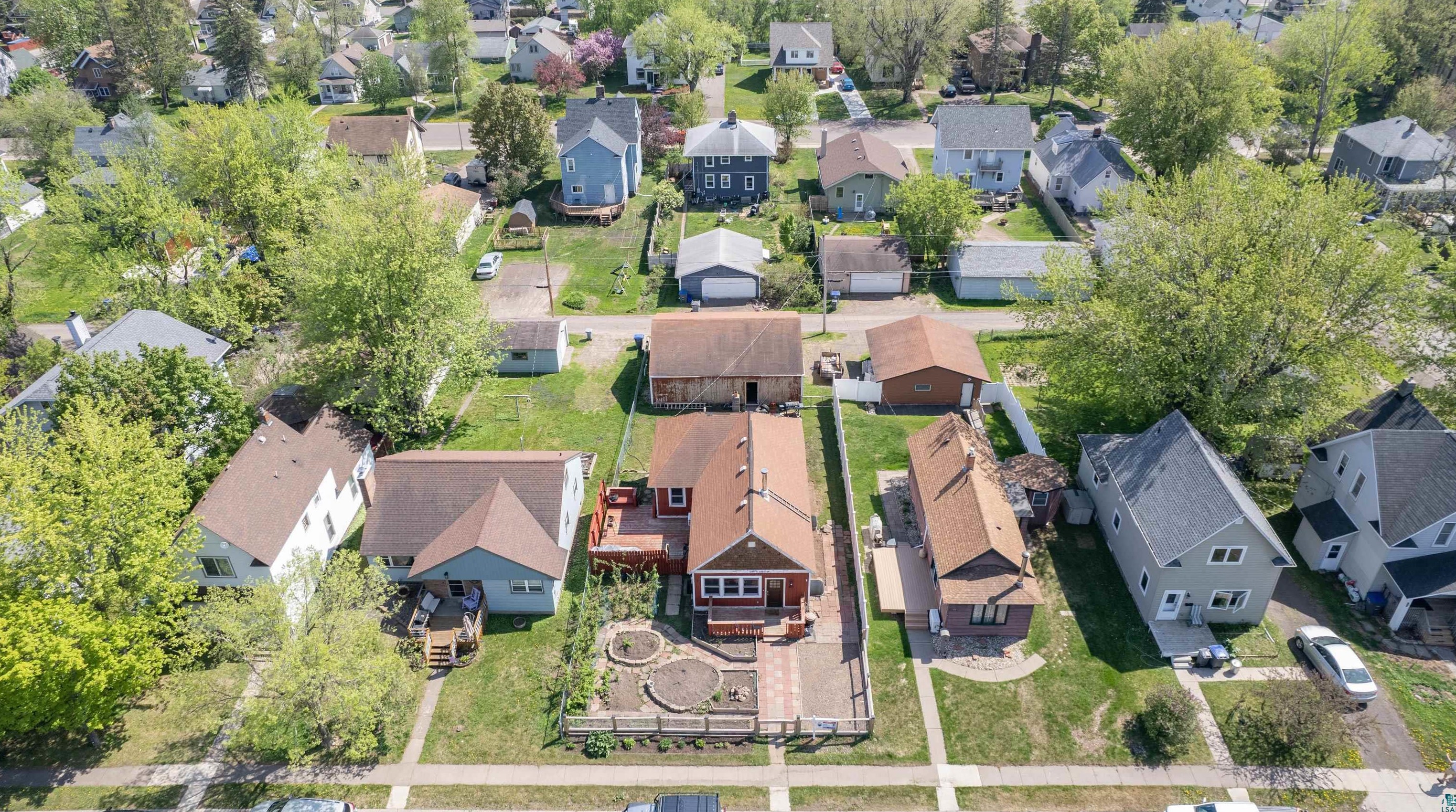 40 5th St, Duluth, MN 55810