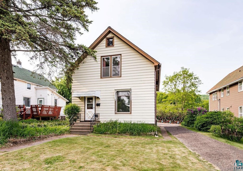 6219 Tacony St, Duluth, MN 55807