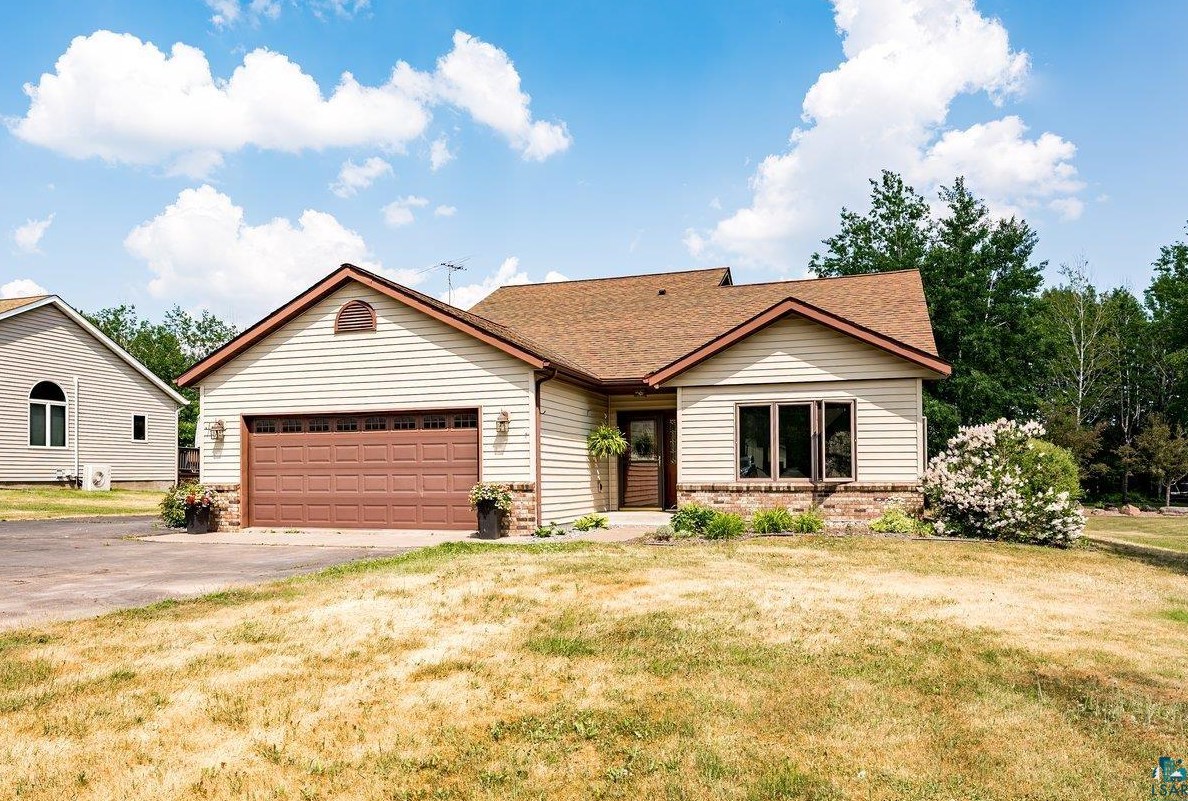 4360 Ugstad Rd, Duluth, MN 55811