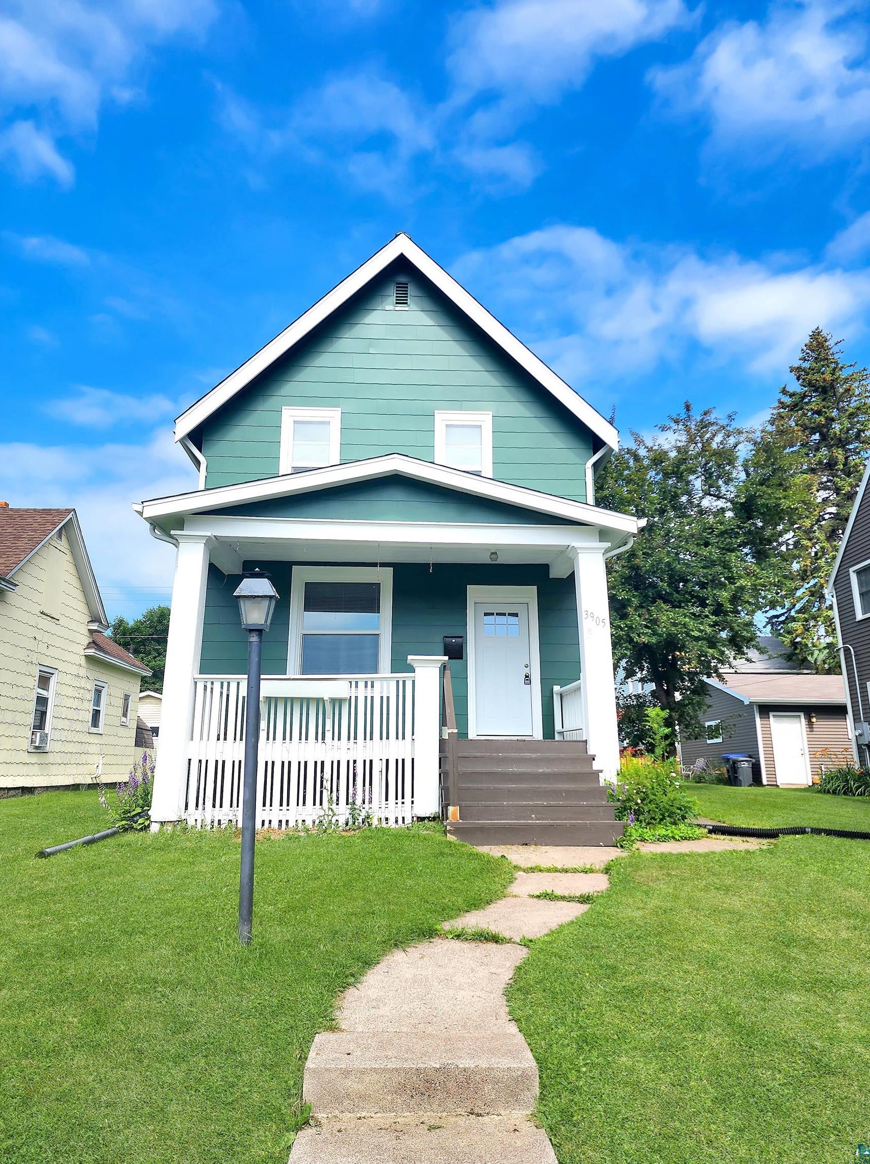 3905 W 6th St, Duluth, MN 55807