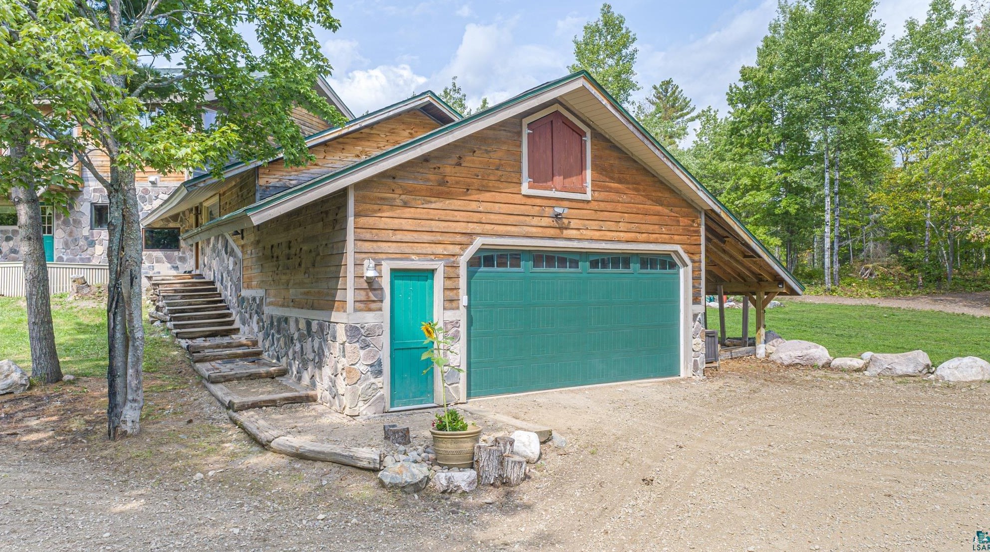 2118 Sunrock Ln, Ely, MN 55731