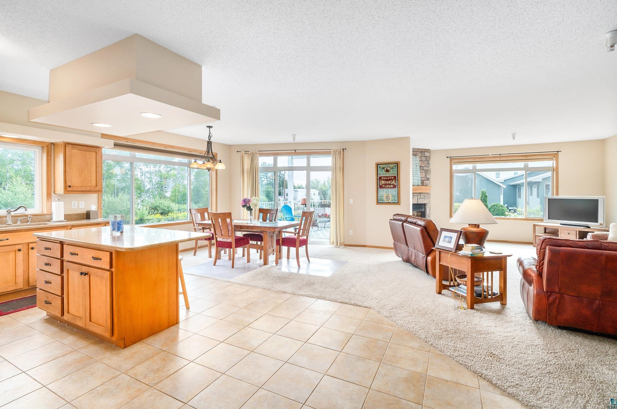 6030 E Superior St #108, Duluth, MN 55804