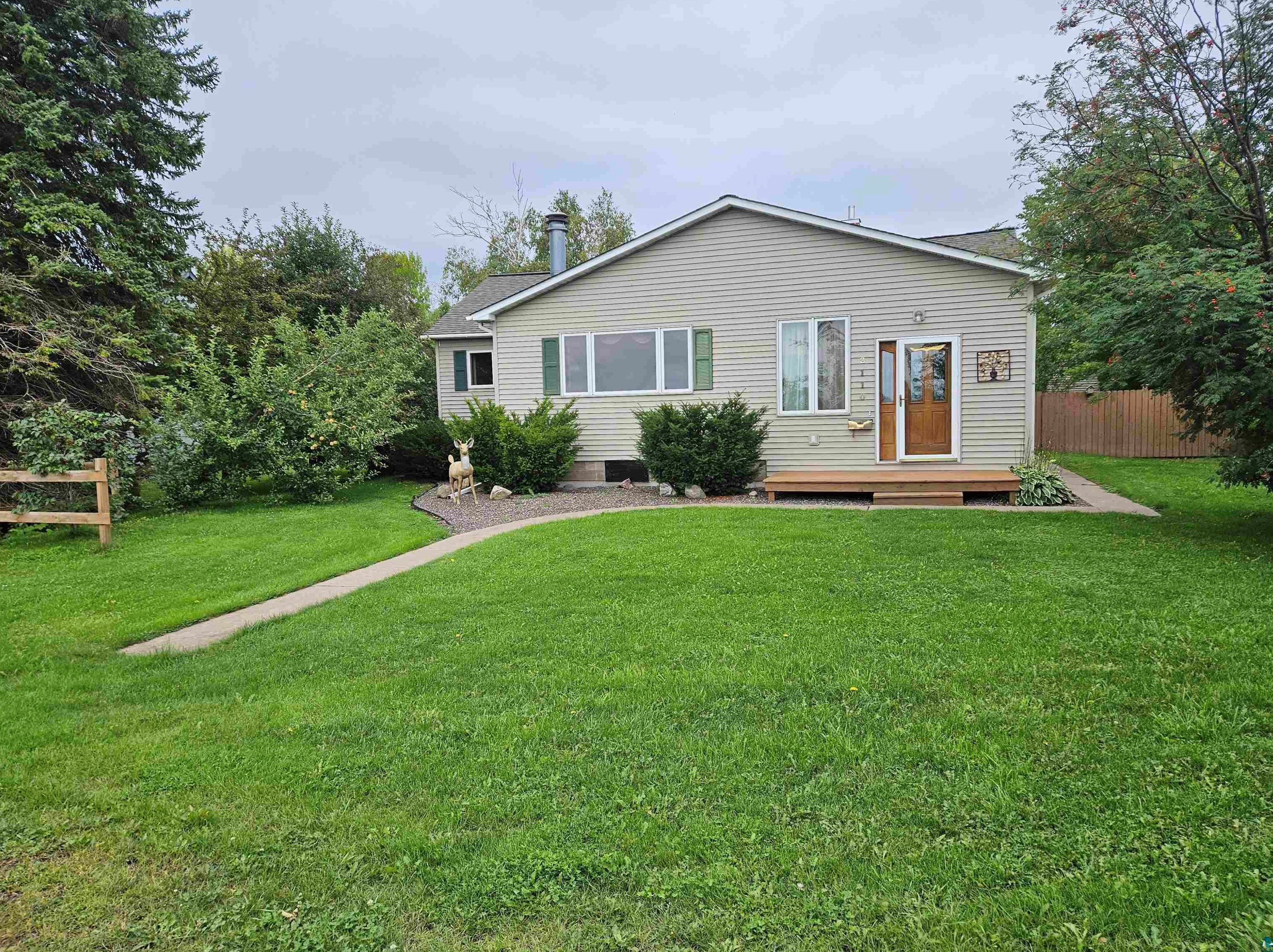 3110 N Lakeshore Dr E, Lac du Flambeau Reservation, WI 54806