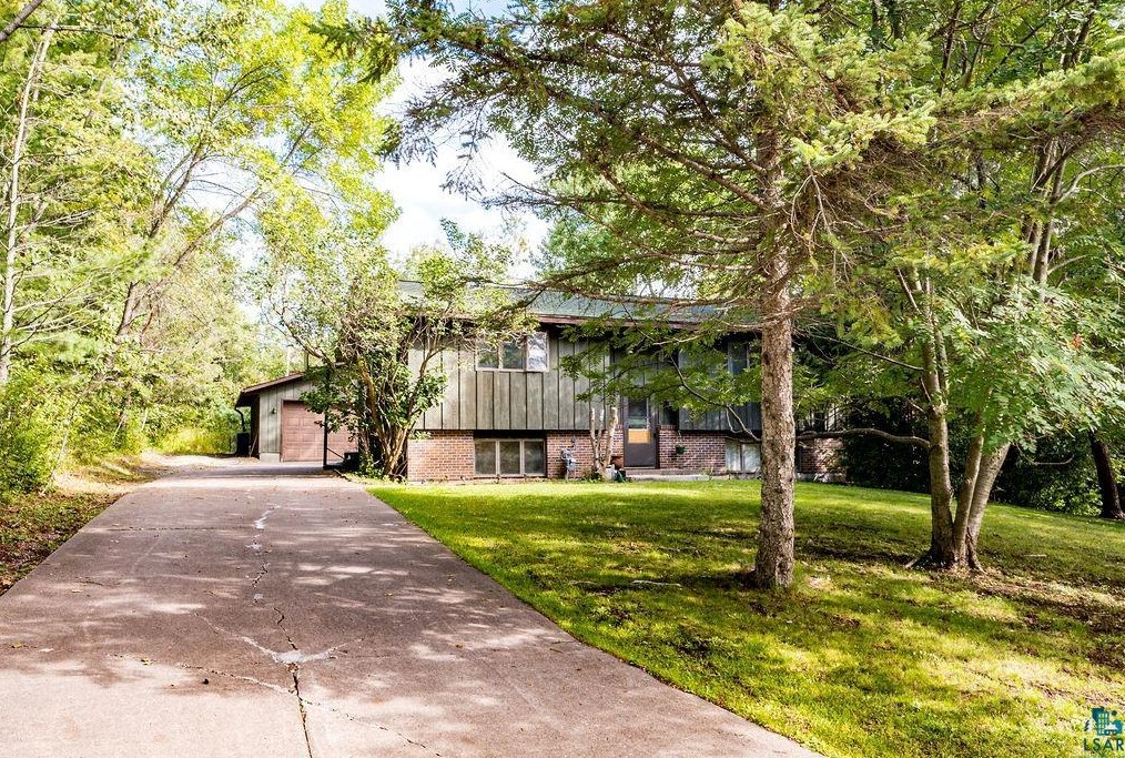 4901 Idlewild St, Duluth, MN 55804