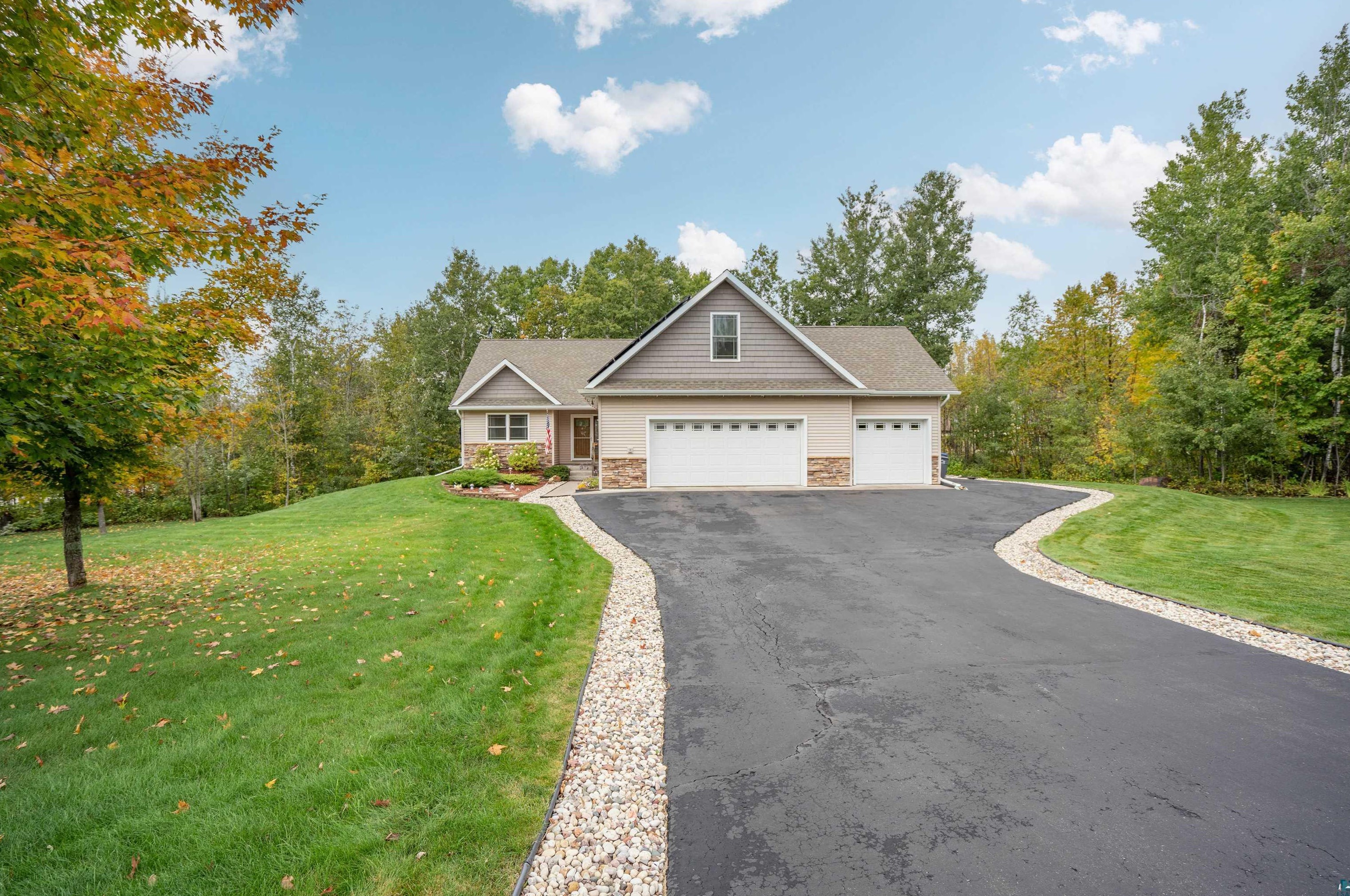 4201 Creekwood Pl, Duluth, MN 55811
