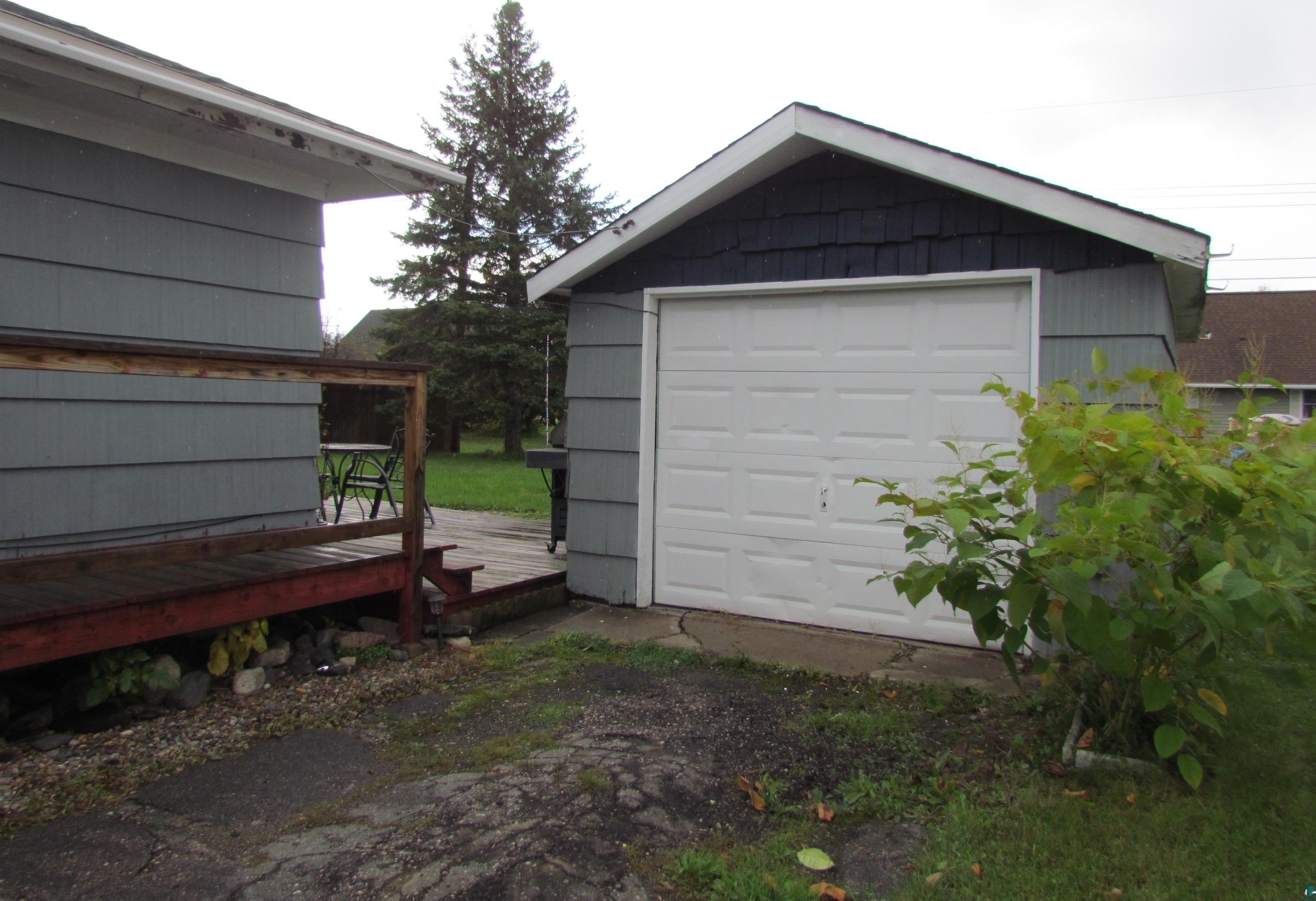 318 Arlington Rd, Hoyt Lakes, MN 55750