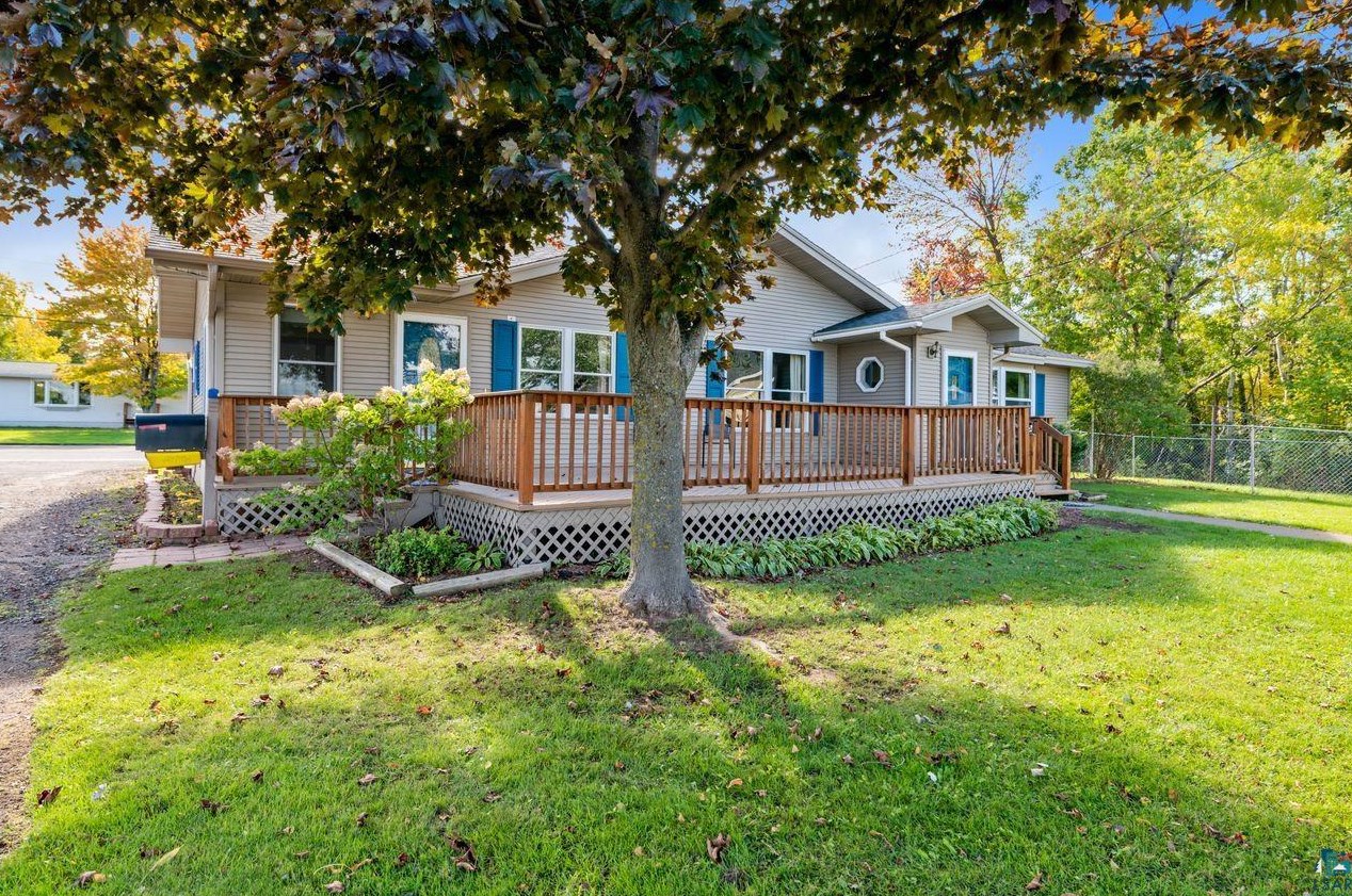 2727 Lake Shore Dr, Lac Du Flambeau Reservation WI  54806-2426 exterior