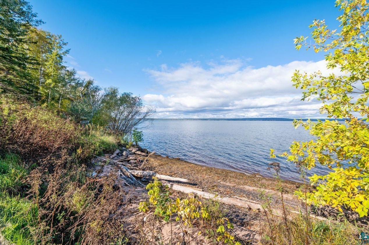 2727 Lake Shore Dr, Lac Du Flambeau Reservation WI  54806-2426 exterior