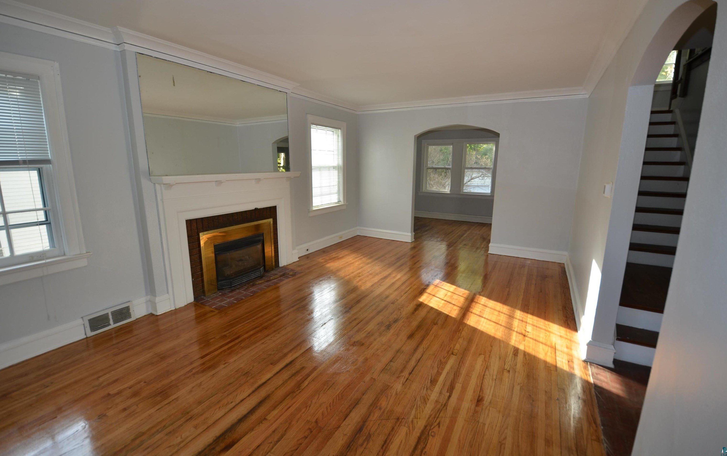 611 Lincoln Pkwy, Duluth, MN 55806