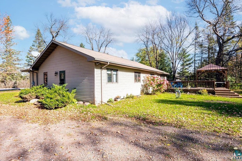 5784 Old Miller Trunk Hwy, Duluth, MN 55811