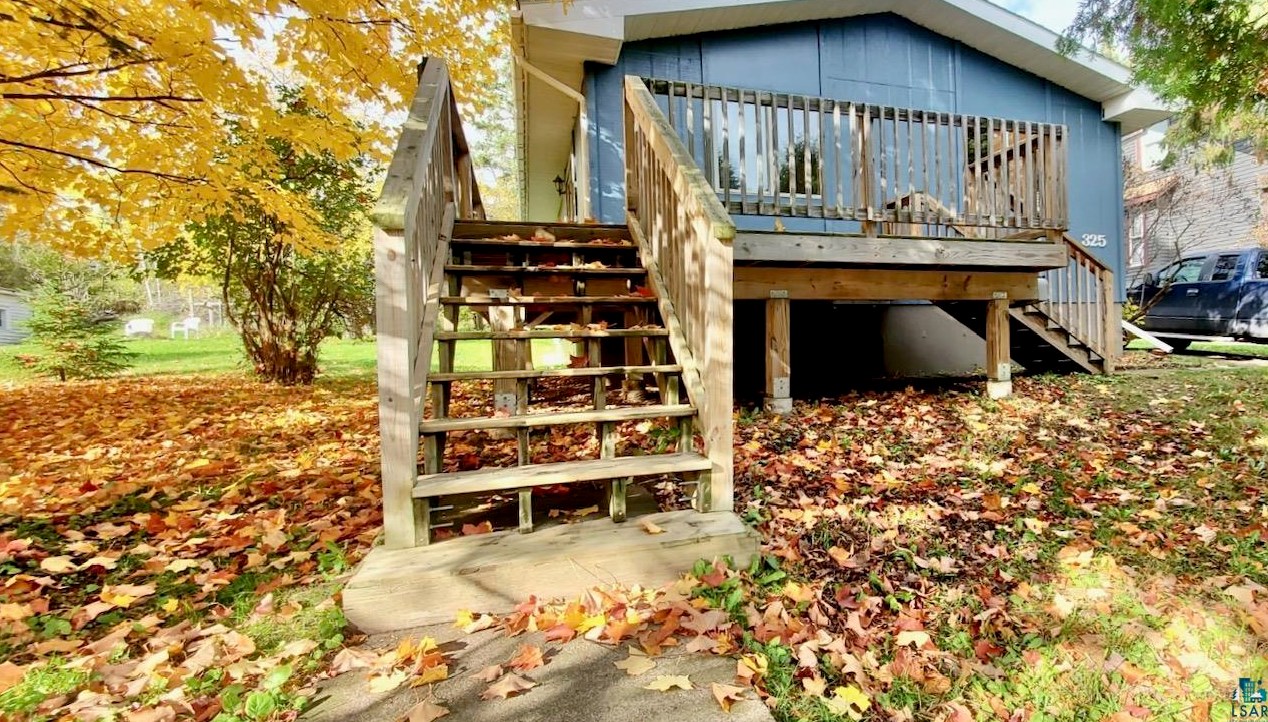 325 Snively Rd, Duluth, MN 55803