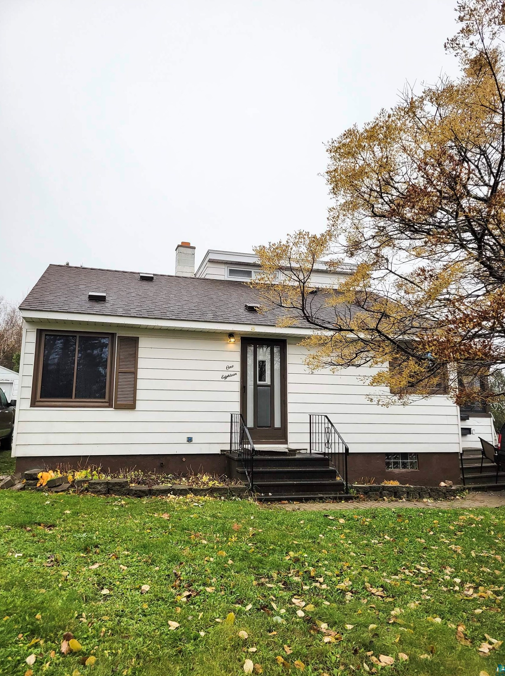 118 E Chisholm St, Duluth, MN 55803
