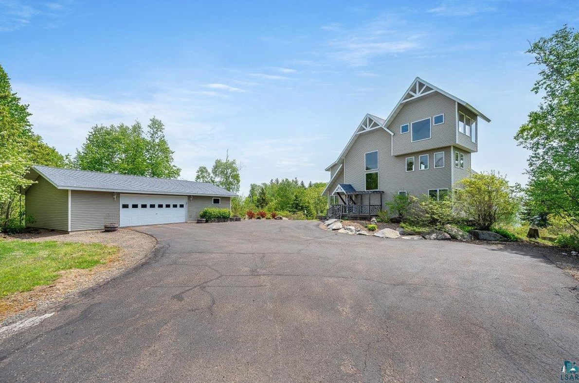 3314 Hwy 61 N, Two Harbors, MN 55616