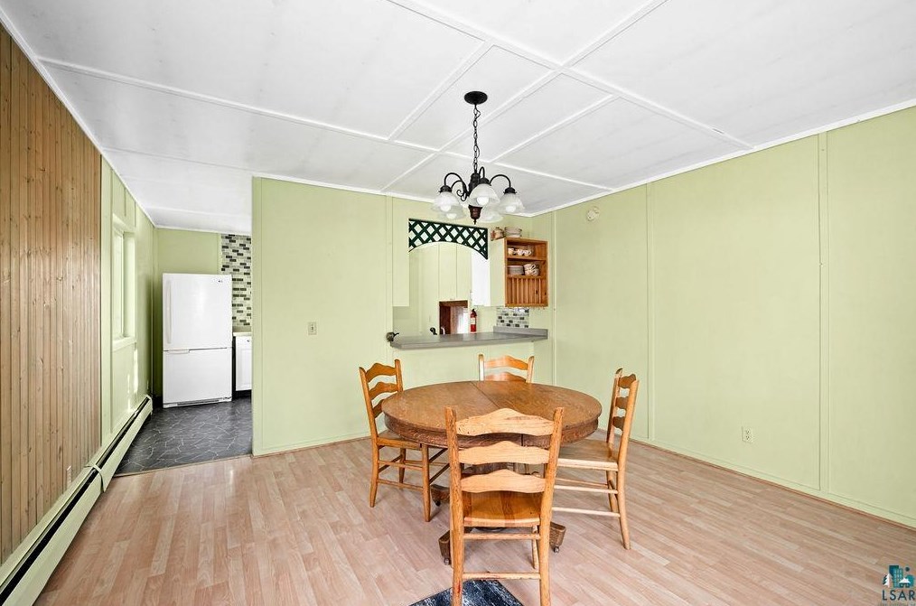 5059 Arnold Rd, Duluth, MN 55803