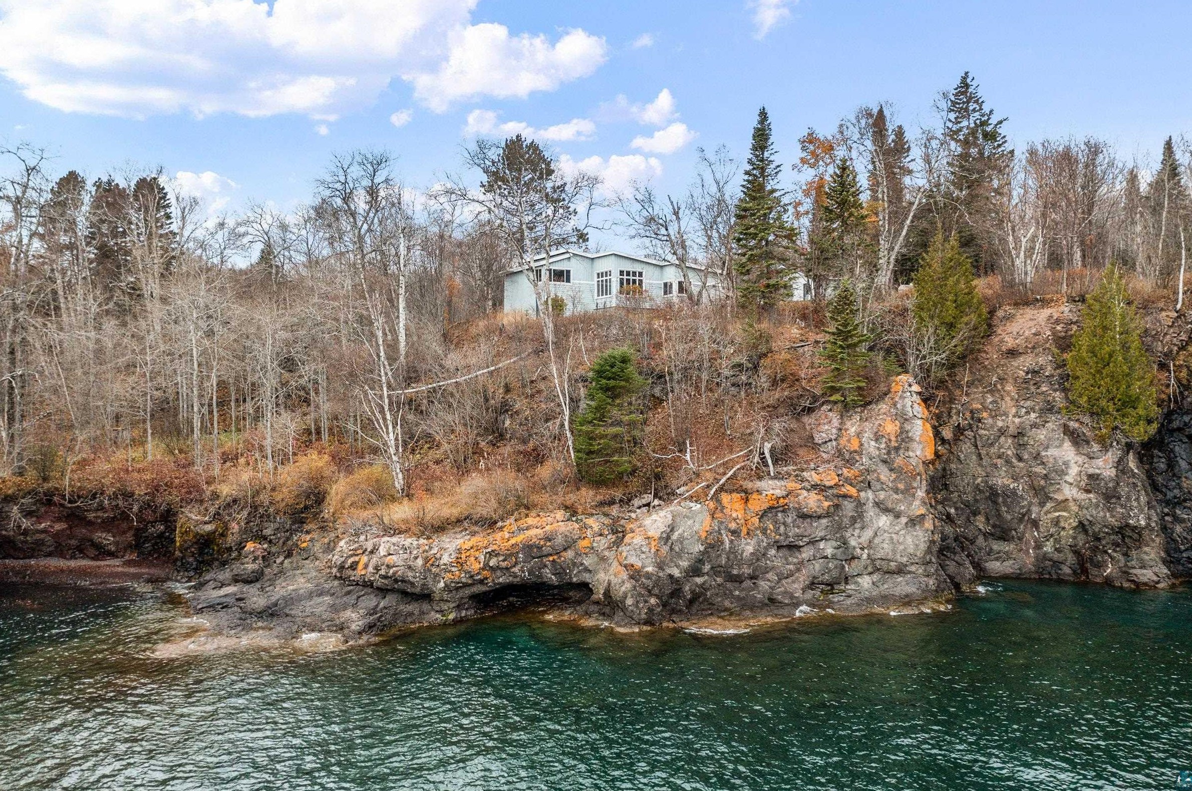 3280 Hwy 61 W, Lutsen, MN 55604