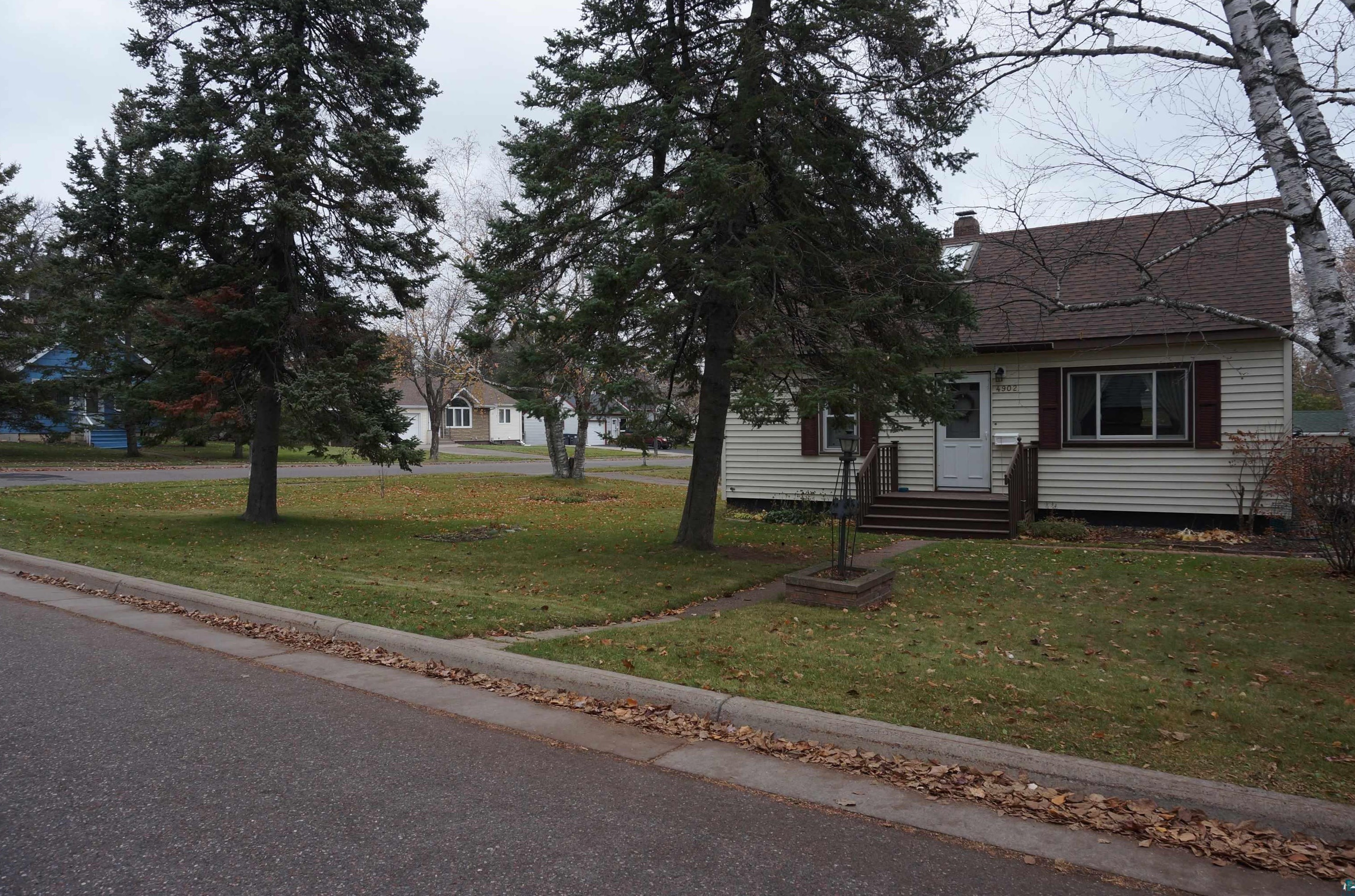 4902 Otsego St, Duluth, MN 55804
