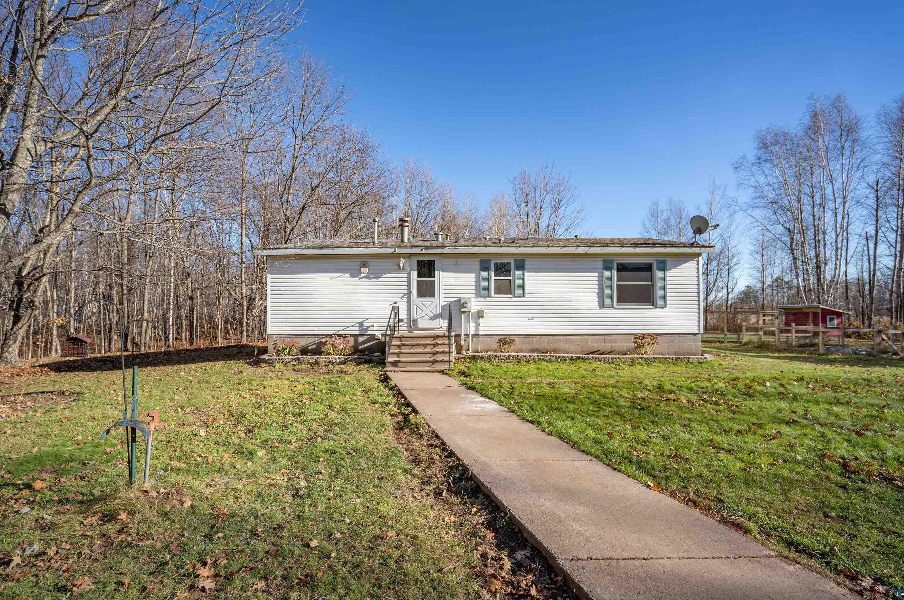 1261 Country Ln, Carlton, MN 55718-9715