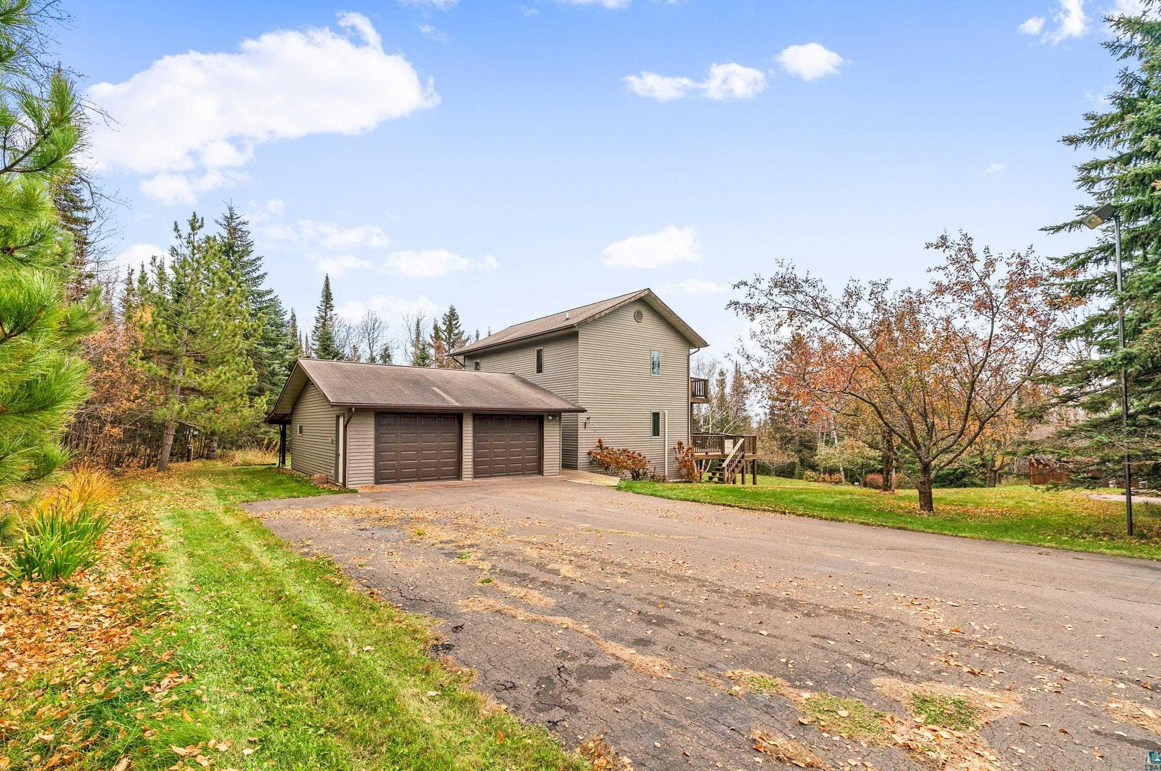 1044 2nd Ave W, Lutsen, MN 55604
