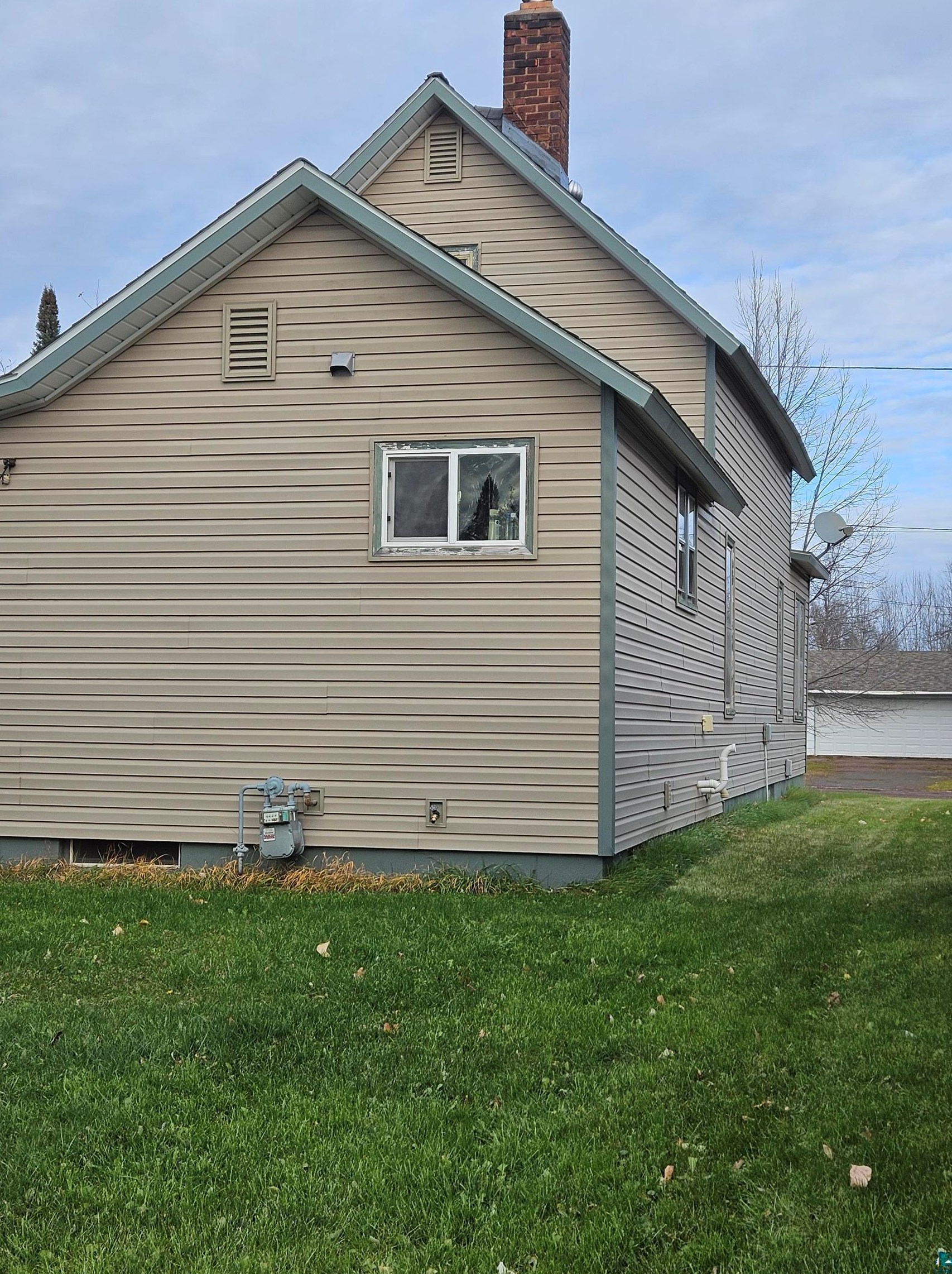 1115 Willis Ave, Lac Du Flambeau Reservation, WI 54806-3356