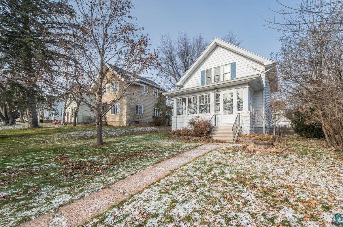4727 Cooke St, Duluth, MN 55804