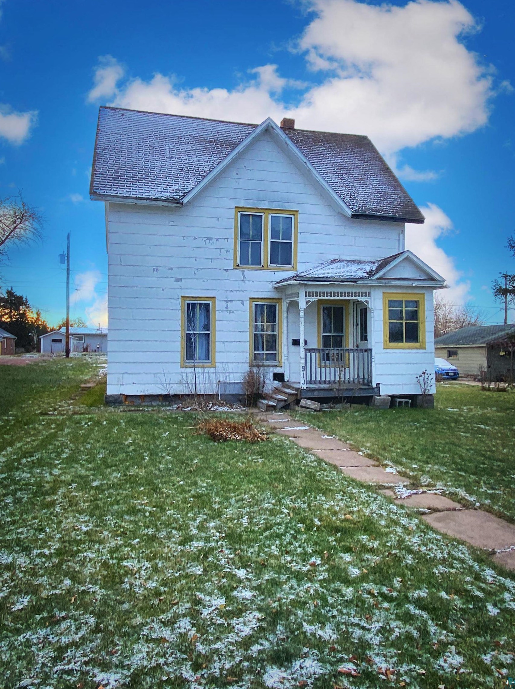 913 Beaser Ave, Lac du Flambeau Reservation, WI 54806