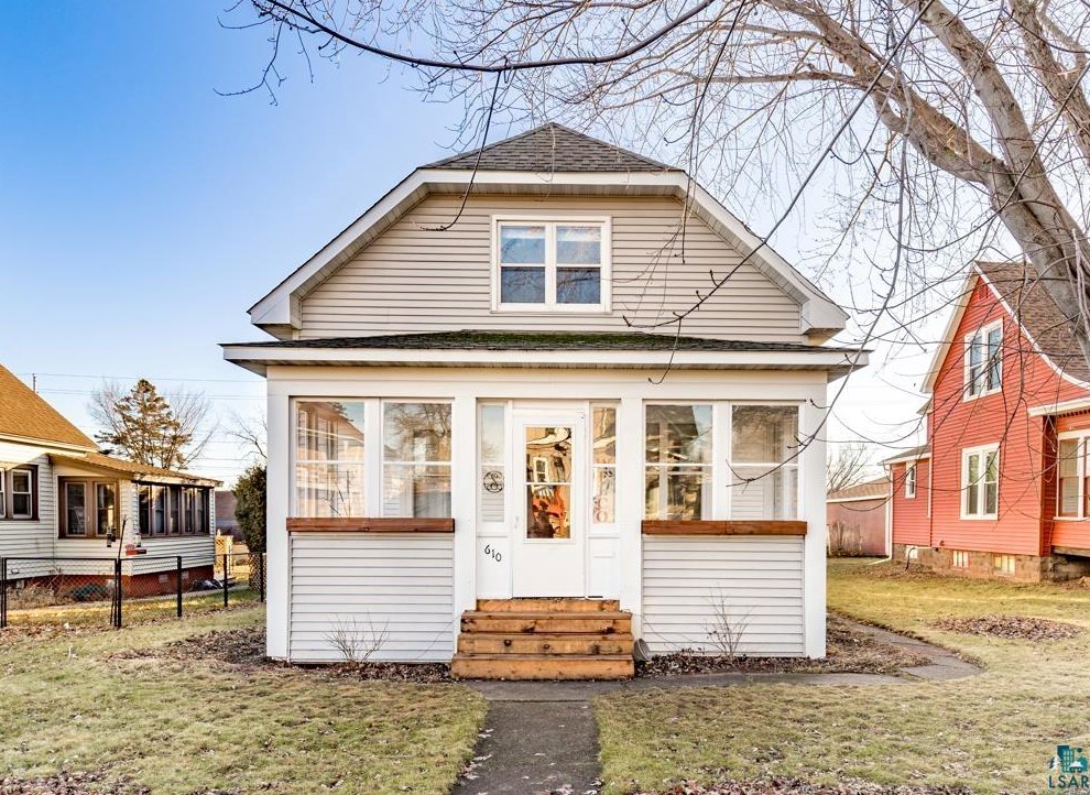 610 9th Ave, Two Harbors, MN 55616