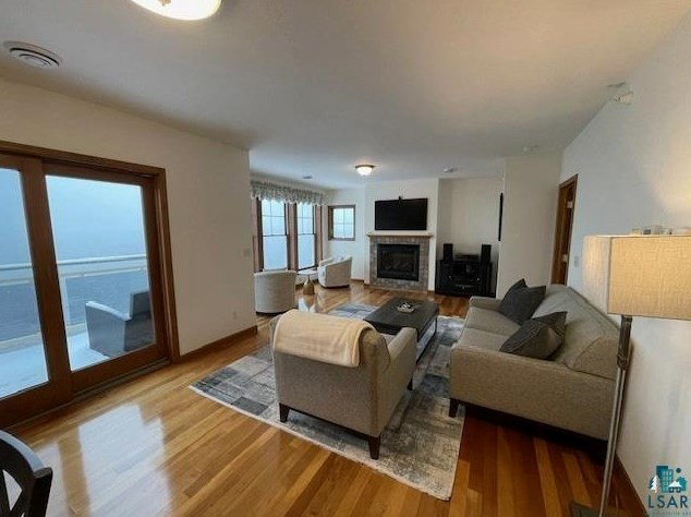 2024 Water St, Duluth, MN 55812-2118