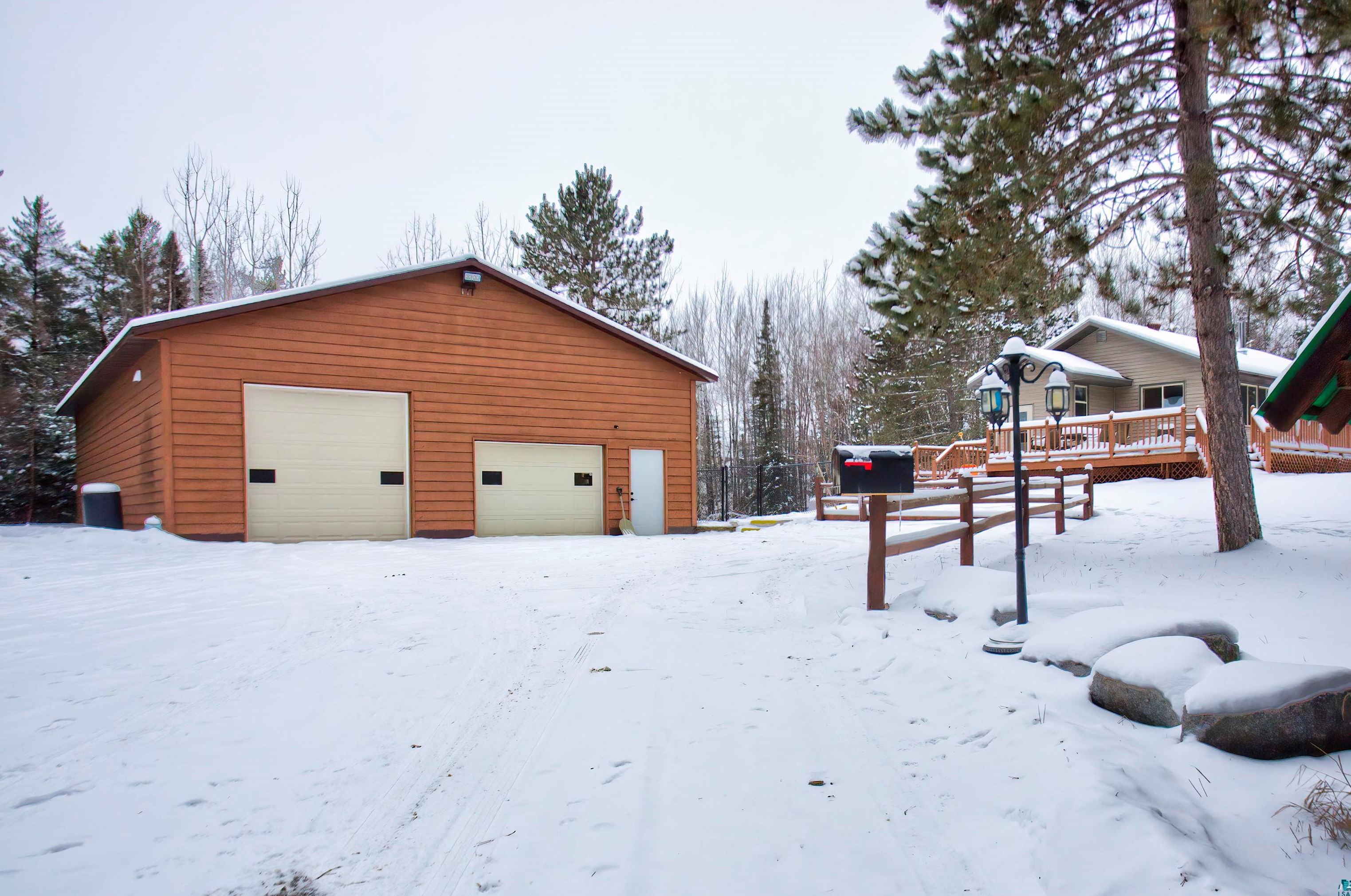 1543 Hwy 1, Ely MN 55731-8211 exterior