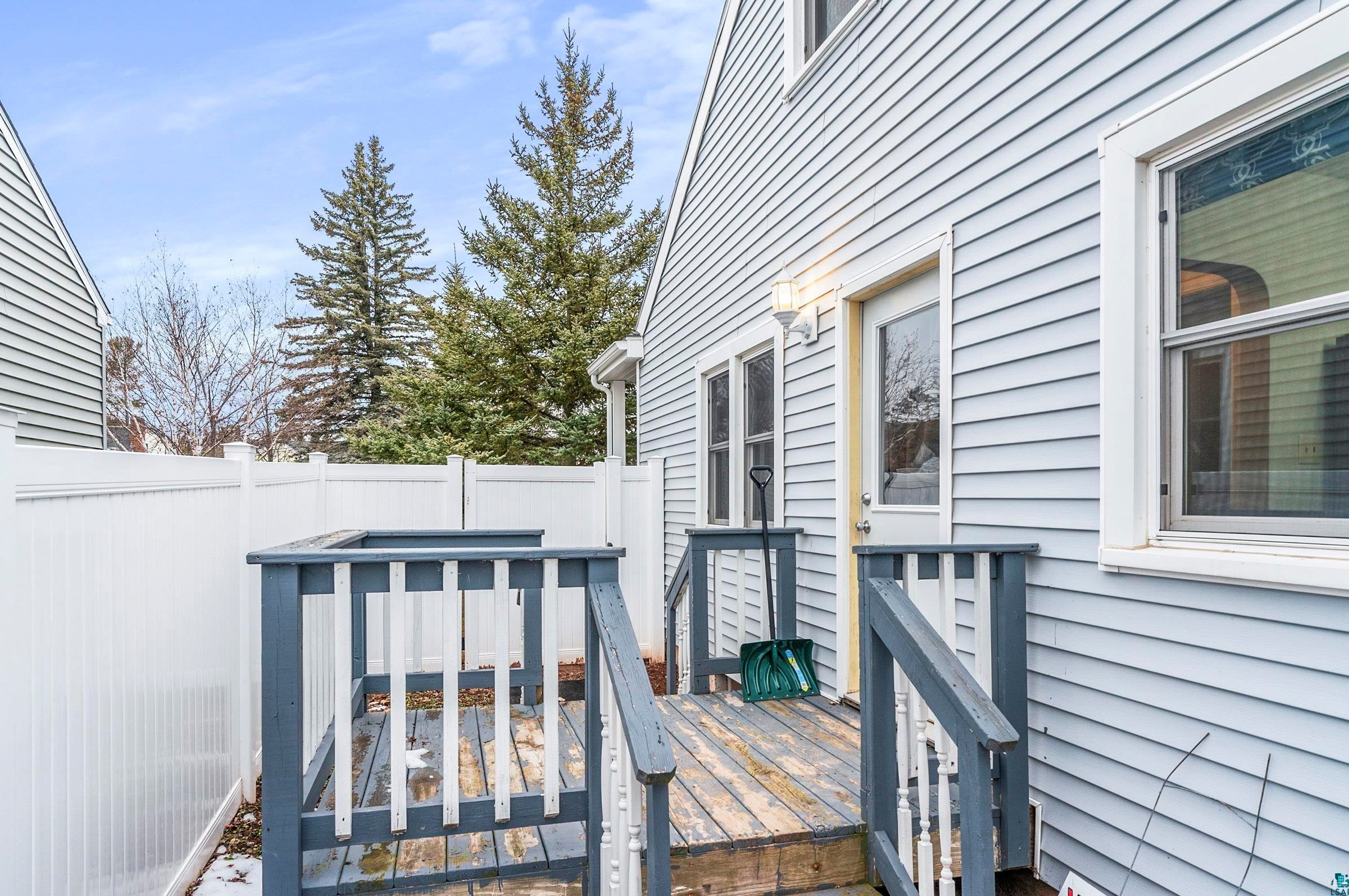 5130 Glenwood St, Duluth MN  55804-1624 exterior