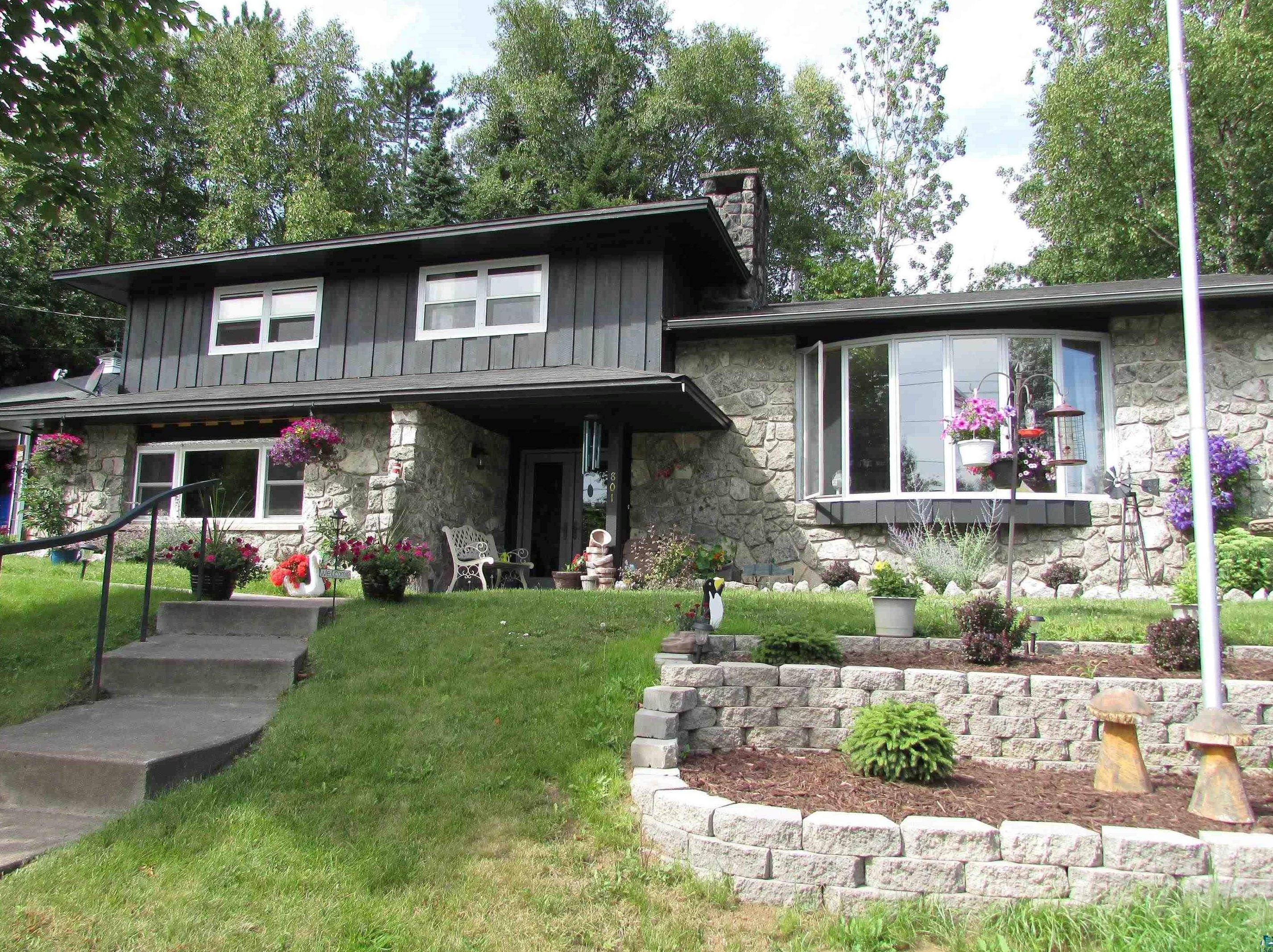 801 W 2nd St, Lutsen, MN 55604