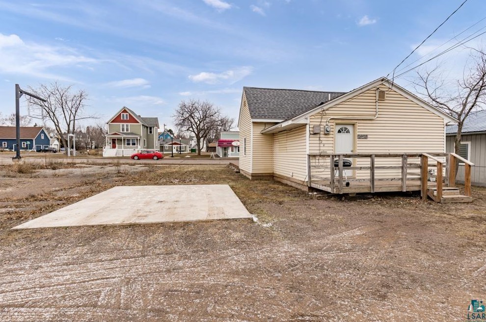 724 7th Ave, Two Harbors MN  55616-1456 exterior