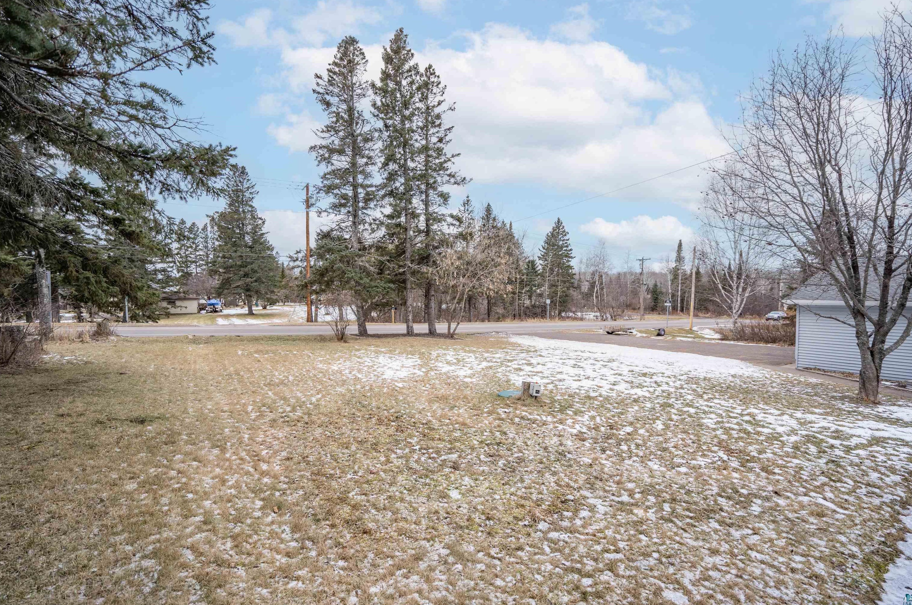 3810 Decker Rd, Duluth MN  55811-3828 exterior