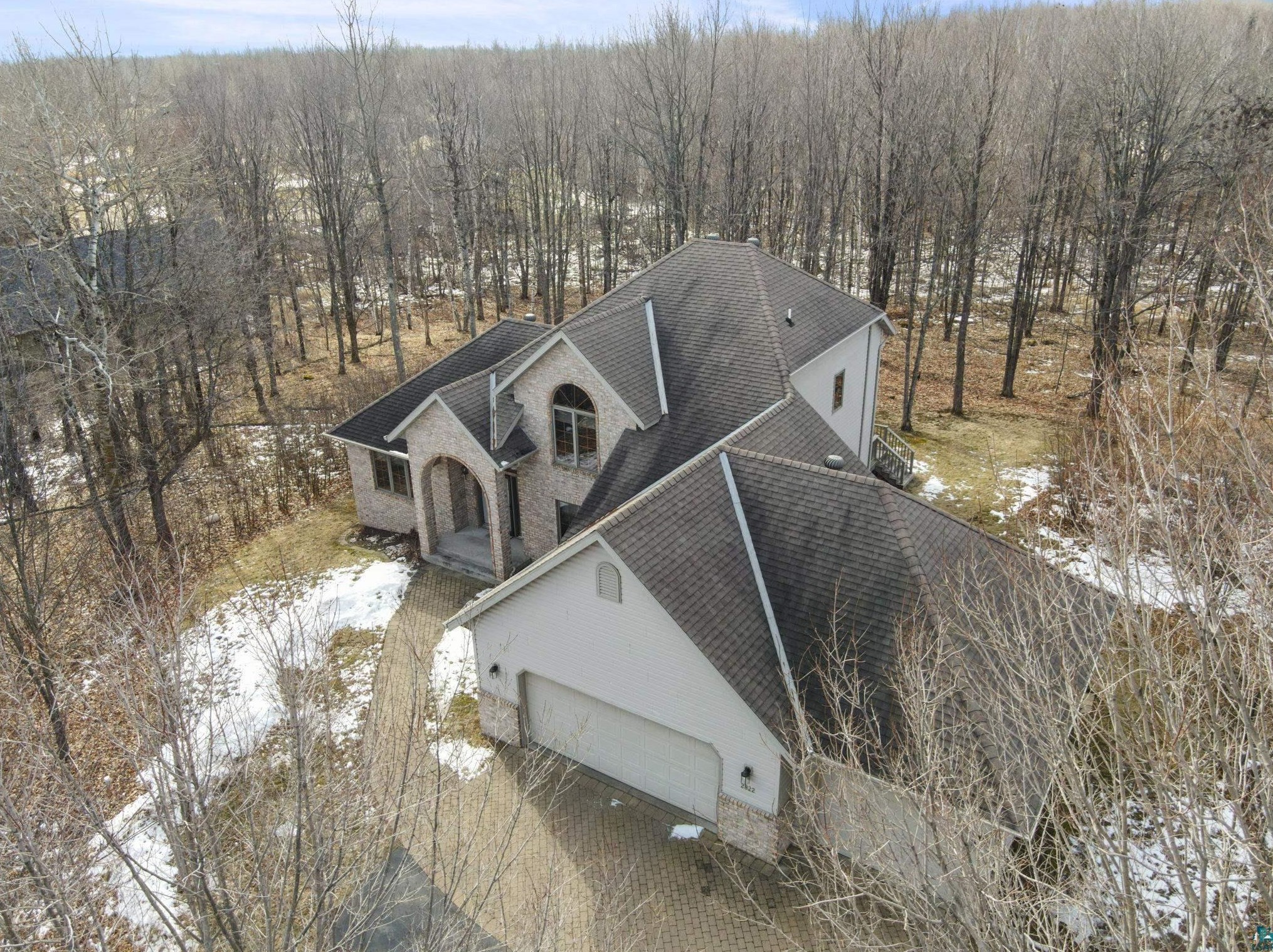 2822 Parkwood Ln, Duluth, MN 55811-5826