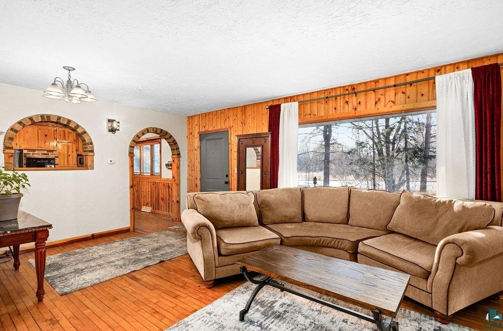 5105 Arrowhead Rd, Duluth MN  55811-1346 exterior