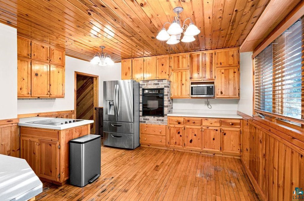 5105 Arrowhead Rd, Duluth MN  55811-1346 exterior