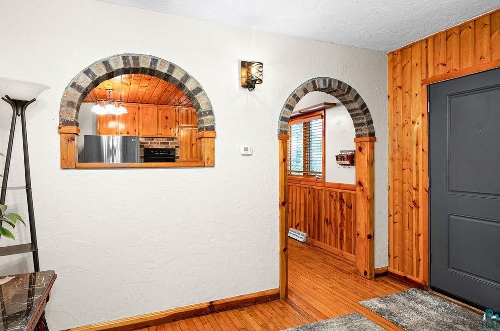 5105 Arrowhead Rd, Duluth MN  55811-1346 exterior