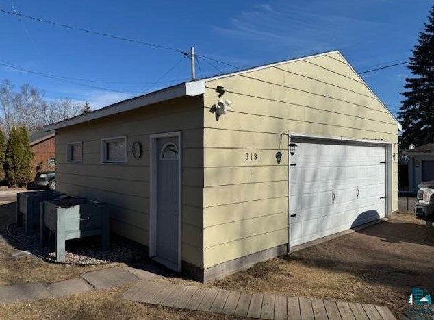 318 84th Ave, Duluth, MN 55807-1749