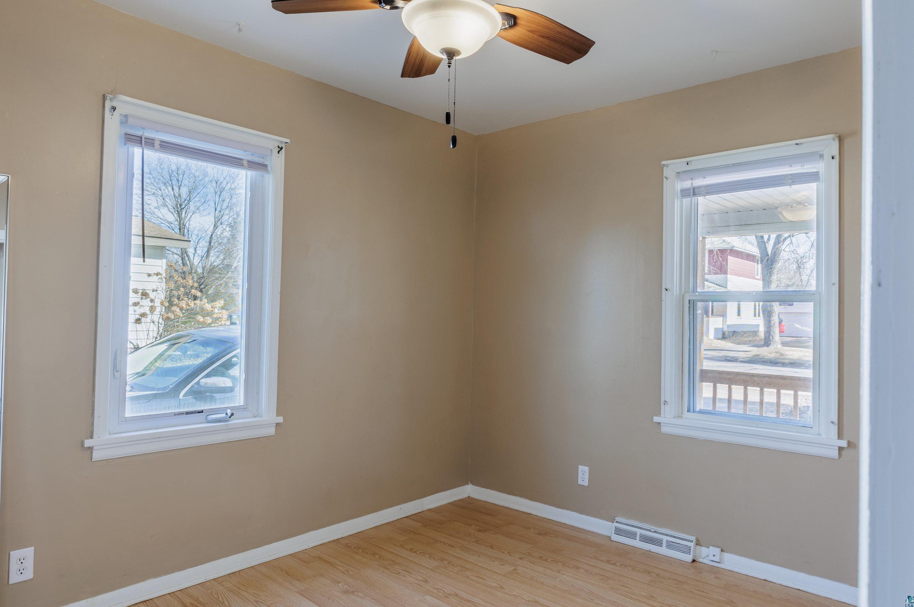 327 8th St, Scanlon MN  55720-2023 exterior